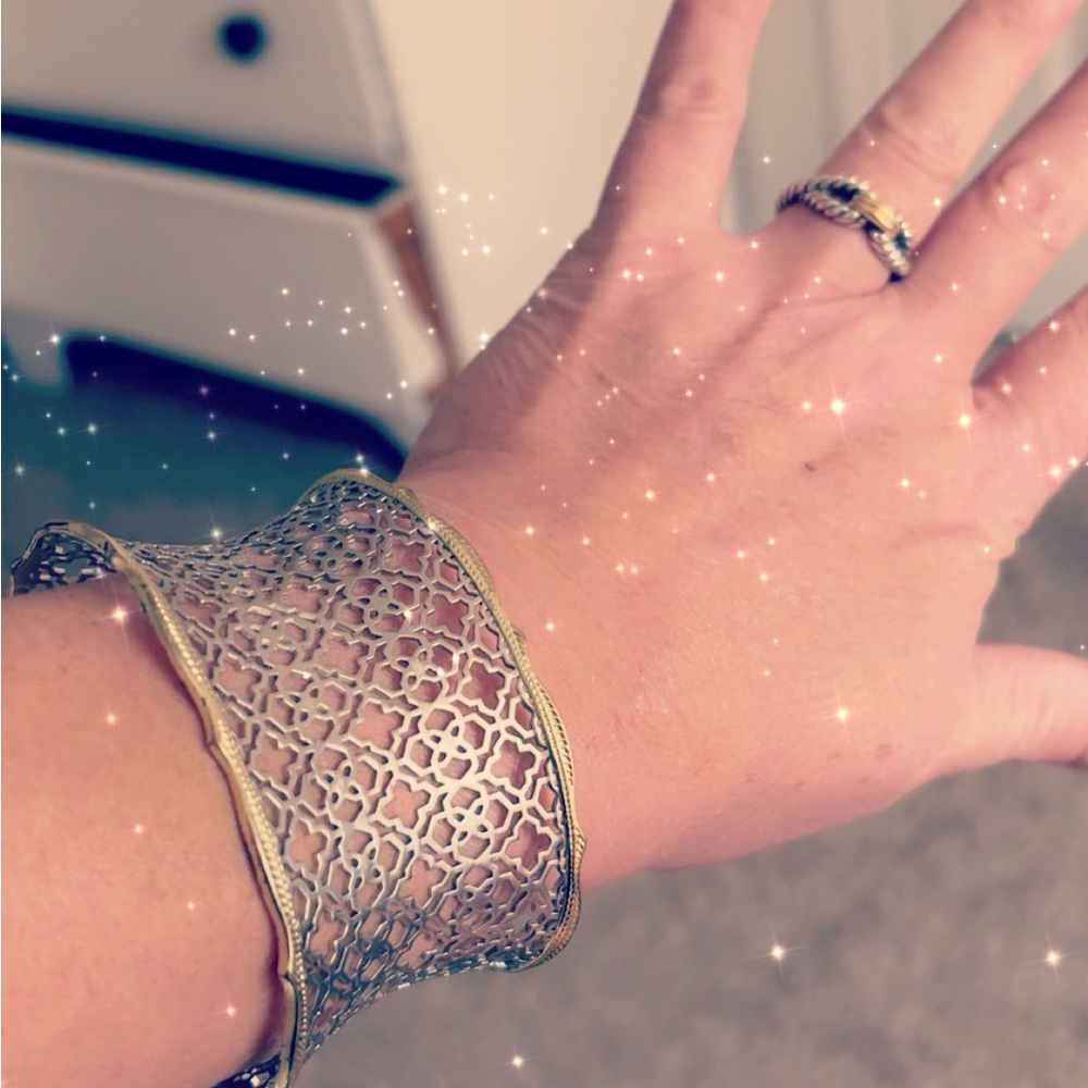 Kendra Scott LIKE NEW! Elegant Gold and Silver Filigree Cuff Bracelet
